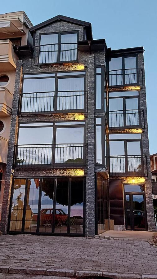 Pier 82 Apartments Οχρίδα Εξωτερικό φωτογραφία